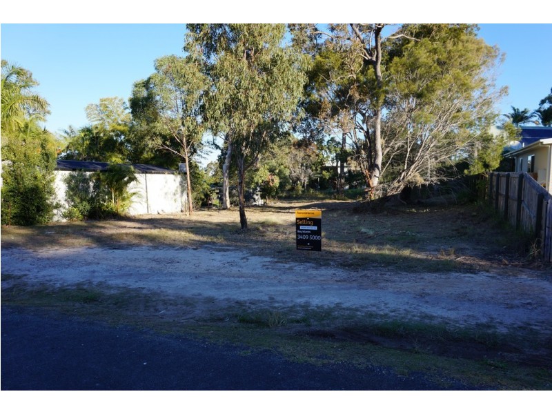 24 Jane Street, Macleay Island QLD 4184