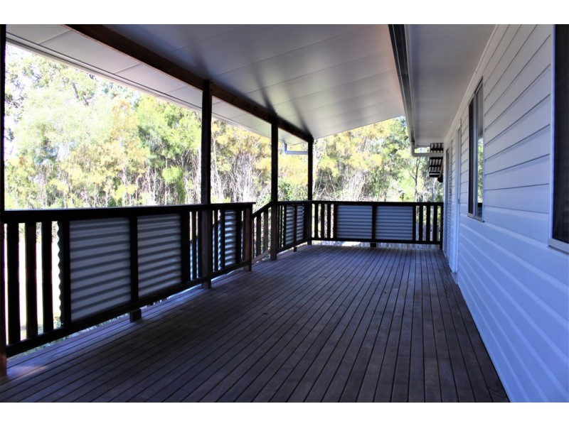 31 ASHTON STREET, Macleay Island QLD 4184