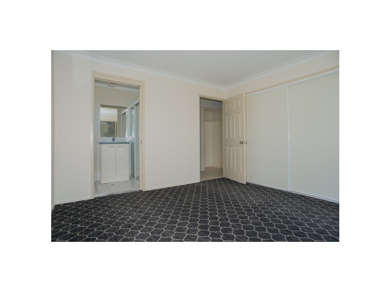 13 Pelican, Macleay Island QLD 4184