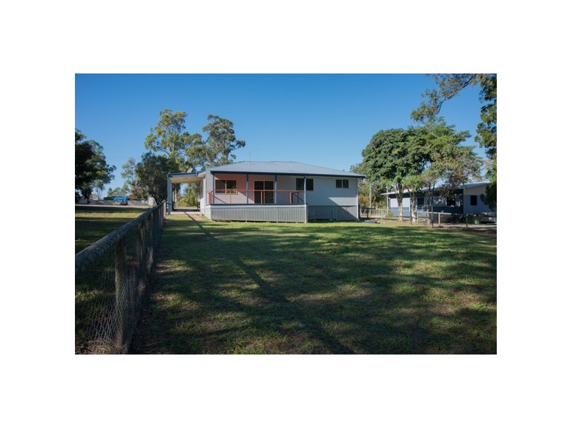 13 Pelican, Macleay Island QLD 4184