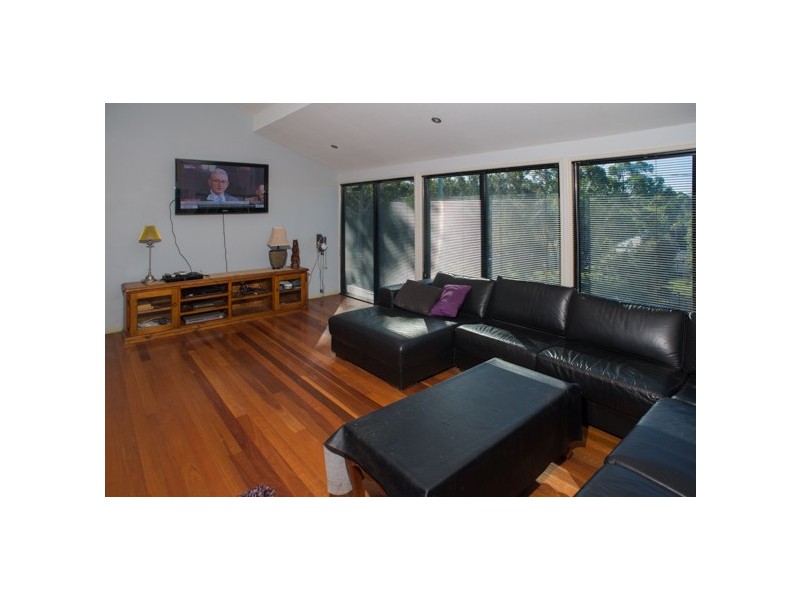 46 BARRAMUNDI STREET, Macleay Island QLD 4184