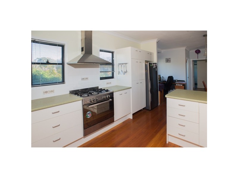 46 BARRAMUNDI STREET, Macleay Island QLD 4184