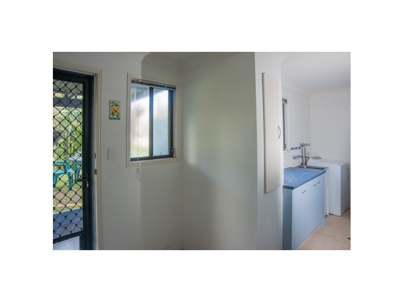 46 BARRAMUNDI STREET, Macleay Island QLD 4184