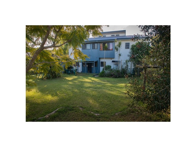 46 BARRAMUNDI STREET, Macleay Island QLD 4184