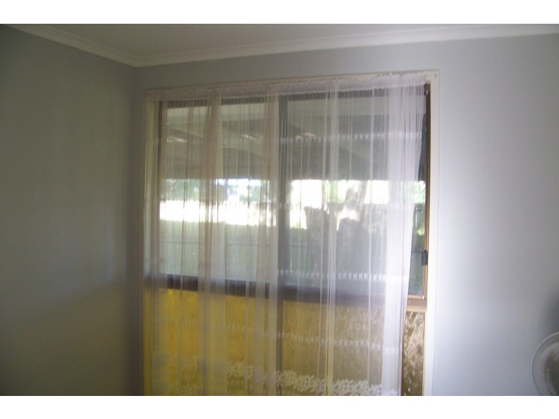 26 LUCAS DR, Lamb Island QLD 4184