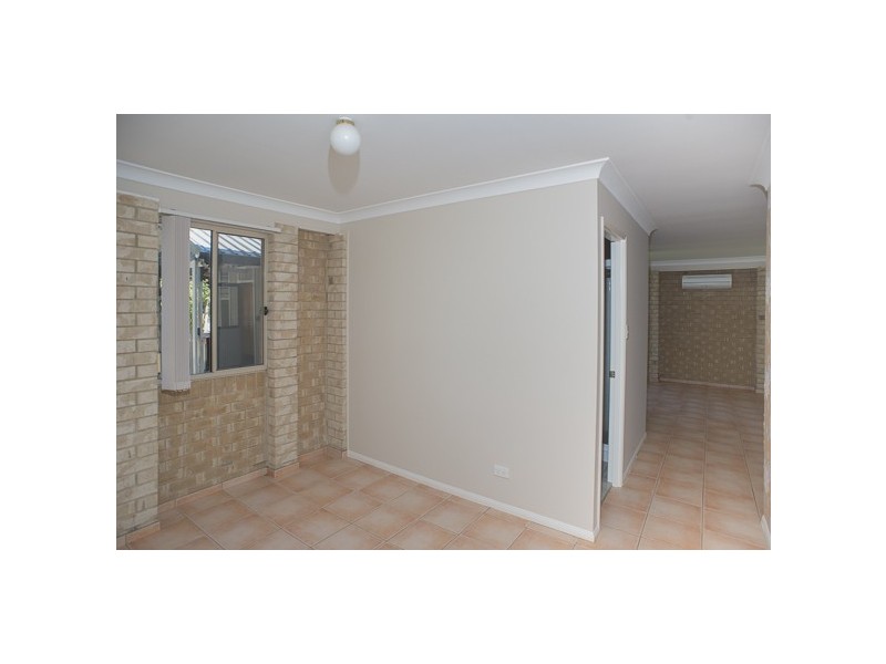 10 BOAT HARBOUR AVENUE, Macleay Island QLD 4184