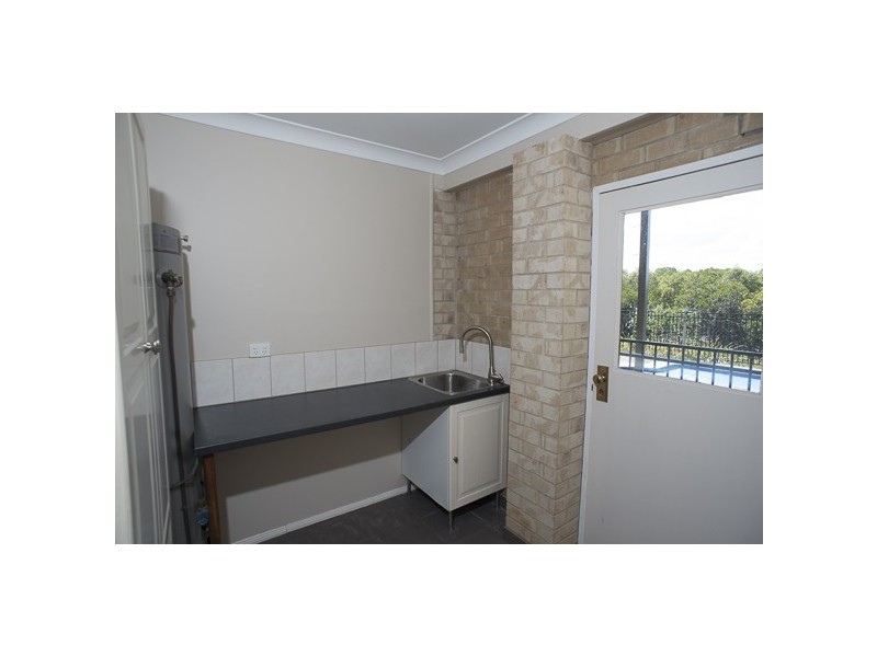10 BOAT HARBOUR AVENUE, Macleay Island QLD 4184