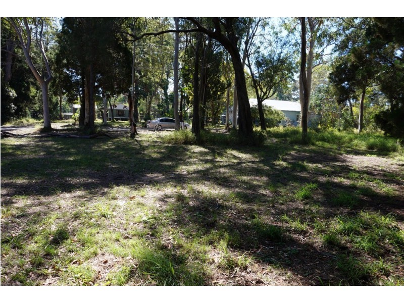 10 ORION STREET, Macleay Island QLD 4184