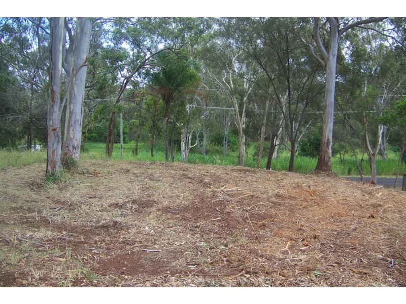 153 LUCAS DR, Lamb Island QLD 4184