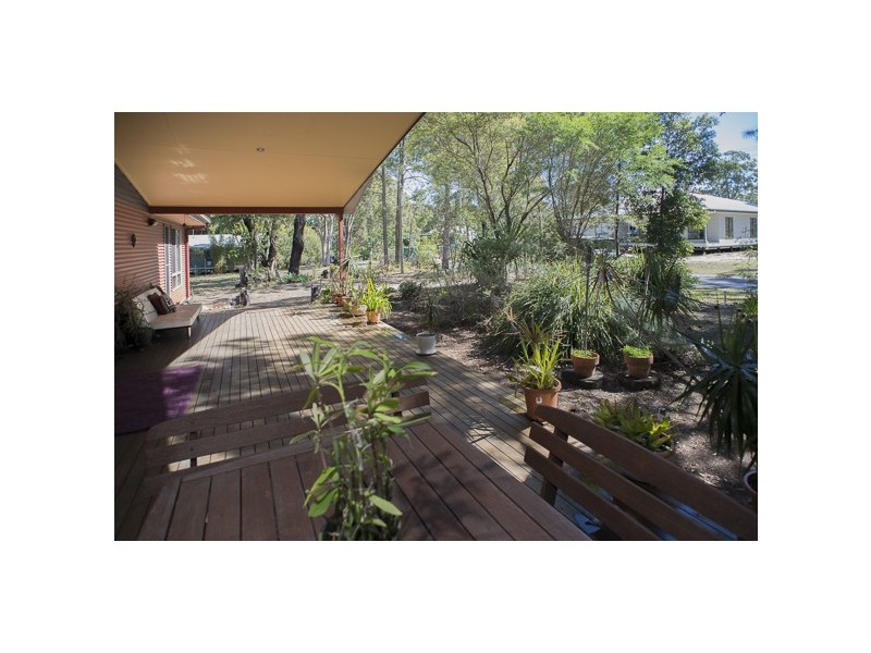10 Udara Street, Macleay Island QLD 4184