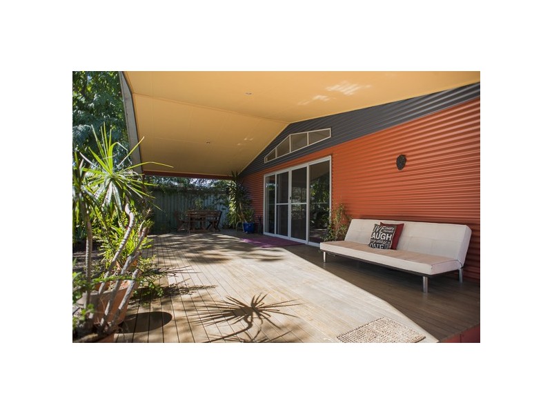 10 Udara Street, Macleay Island QLD 4184