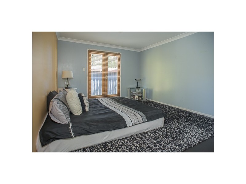10 Udara Street, Macleay Island QLD 4184