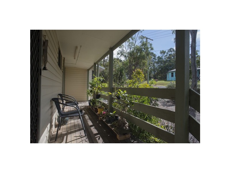101 Beelong St, Macleay Island QLD 4184