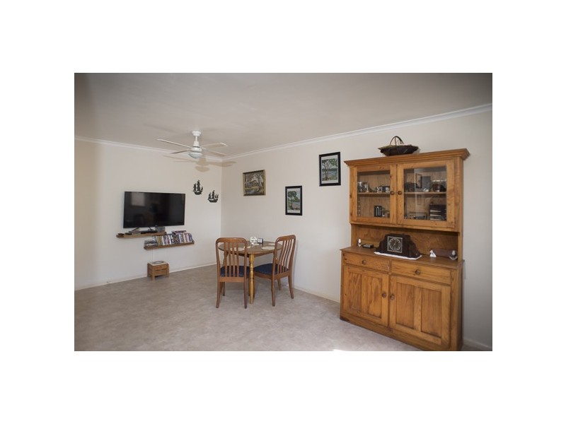 101 Beelong St, Macleay Island QLD 4184