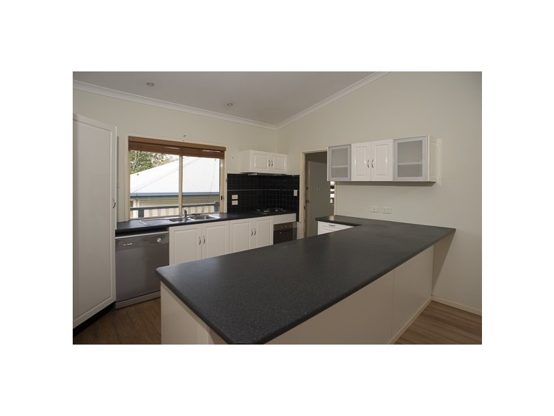 5 Daku, Macleay Island QLD 4184