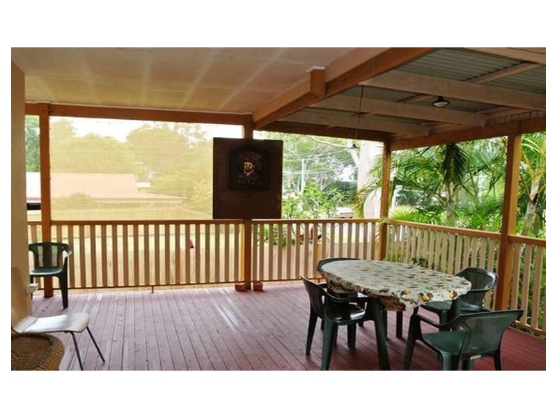 10 Dalpura Street, Macleay Island QLD 4184