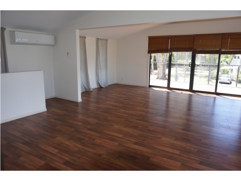 20 Kooberry, Macleay Island QLD 4184