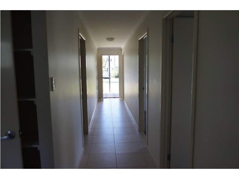 20 Kooberry, Macleay Island QLD 4184