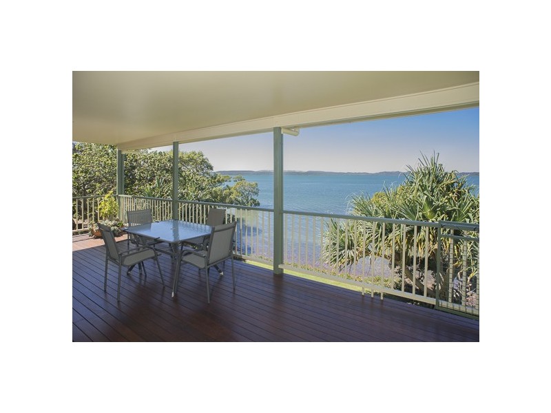 16 Coorong, Macleay Island QLD 4184