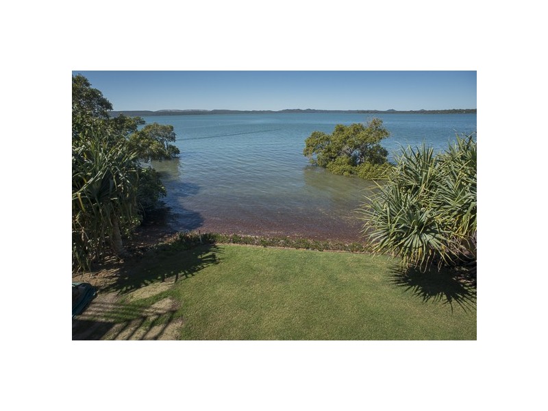 16 Coorong, Macleay Island QLD 4184