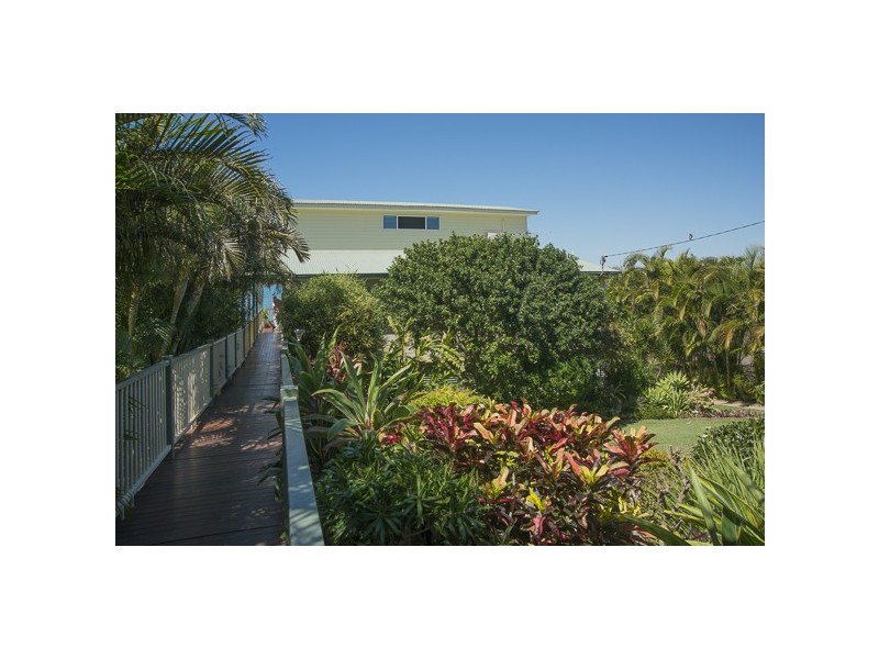16 Coorong, Macleay Island QLD 4184