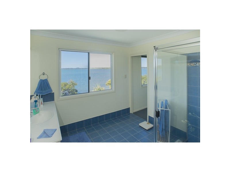 16 Coorong, Macleay Island QLD 4184