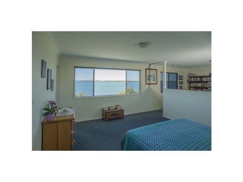 16 Coorong, Macleay Island QLD 4184