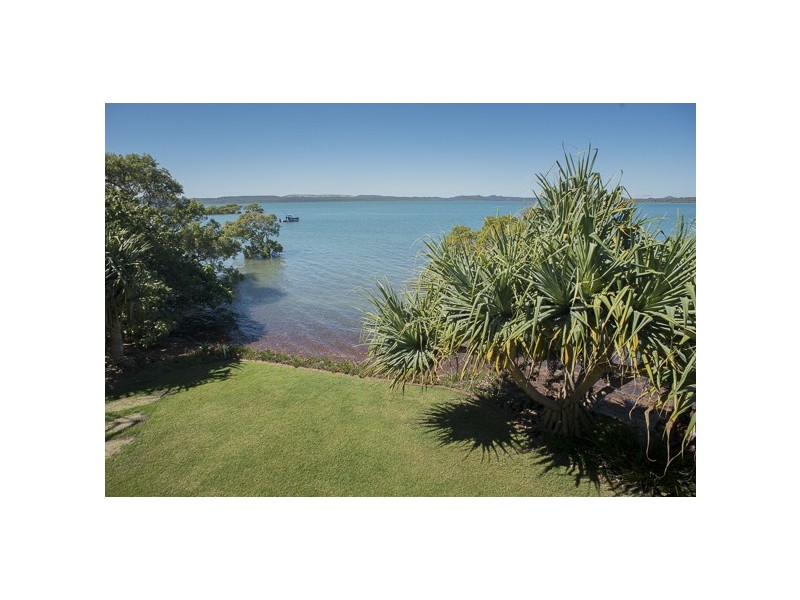 16 Coorong, Macleay Island QLD 4184