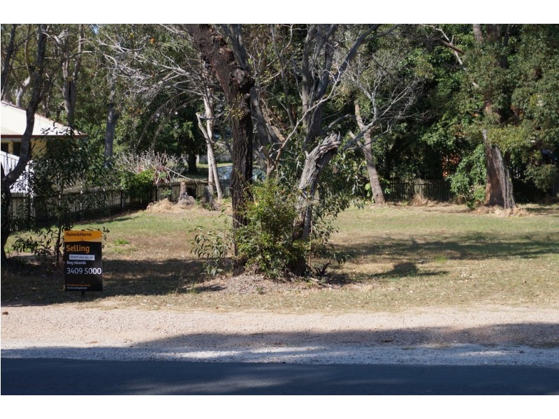 204 High Central, Macleay Island QLD 4184