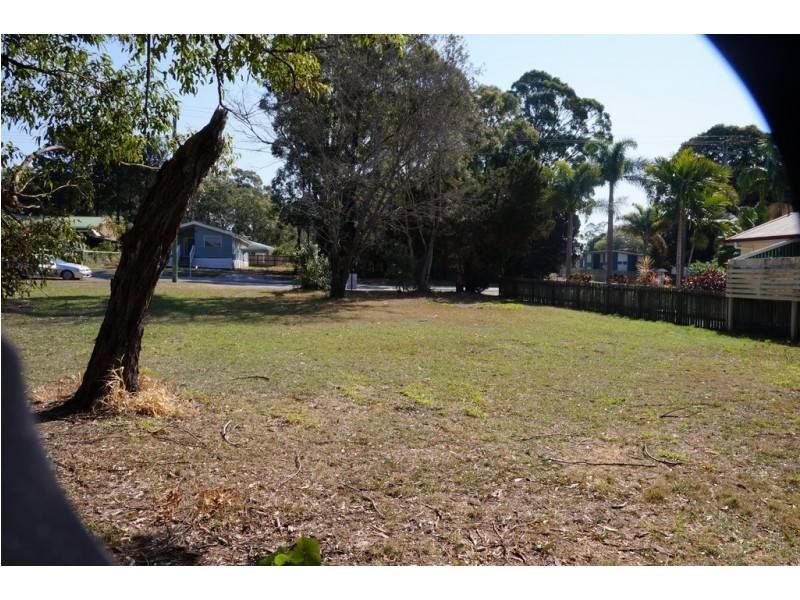 204 High Central, Macleay Island QLD 4184