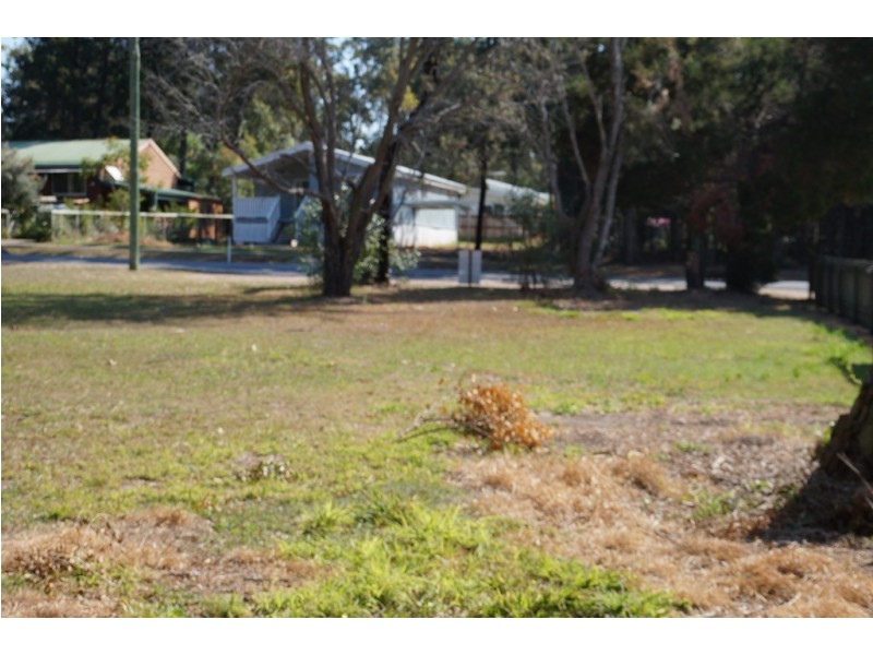 204 High Central, Macleay Island QLD 4184
