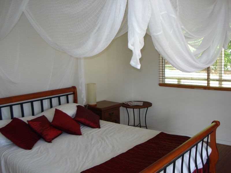 35 TINA AVE, Lamb Island QLD 4184