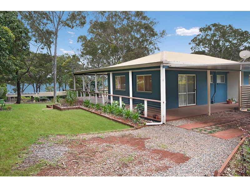 35 TINA AVE, Lamb Island QLD 4184