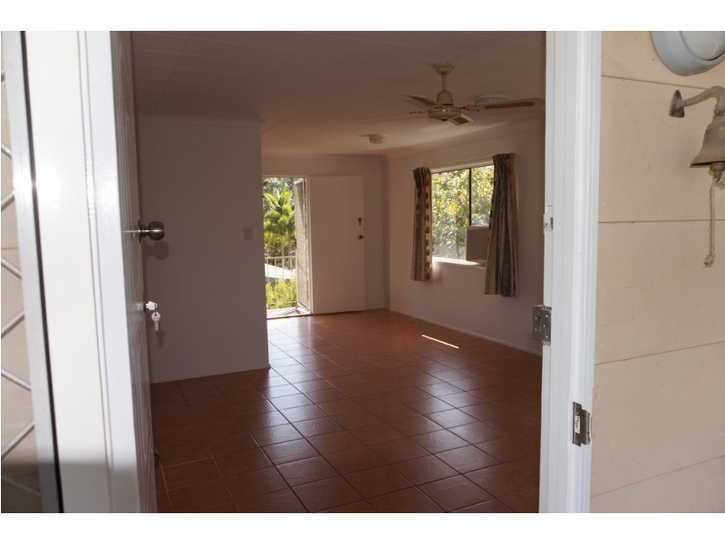 56 Gordon Rd, Macleay Island QLD 4184