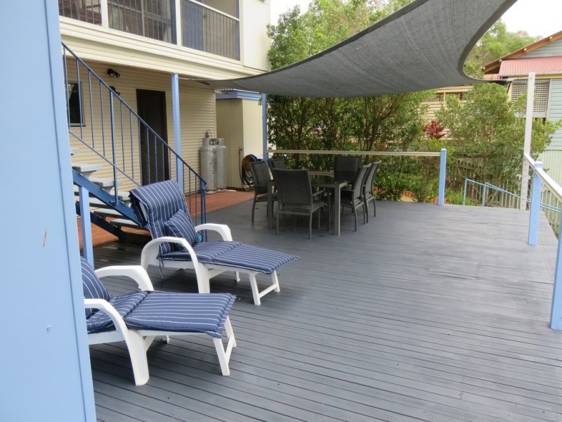 37 JAN STREET, Macleay Island QLD 4184