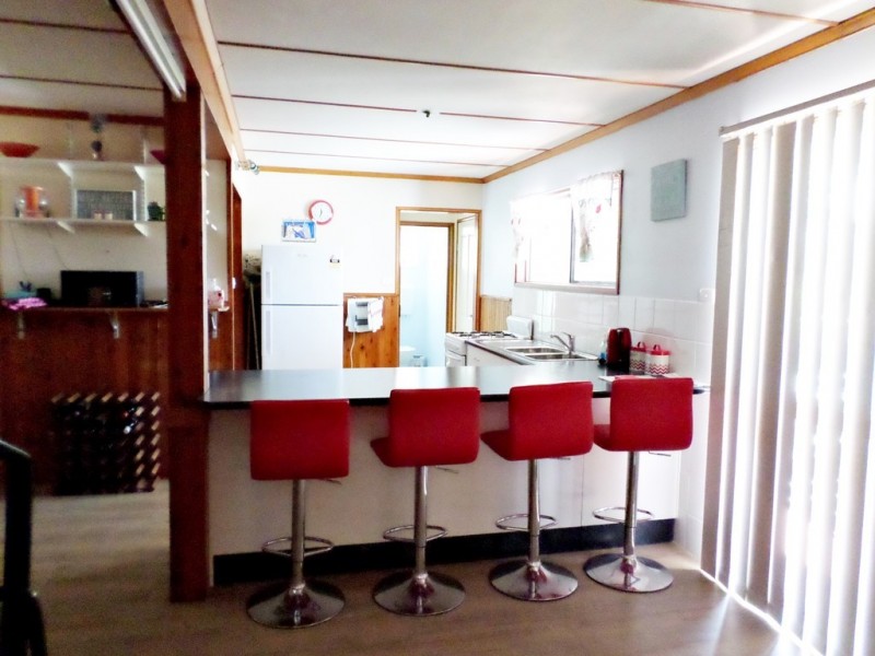 37 JAN STREET, Macleay Island QLD 4184