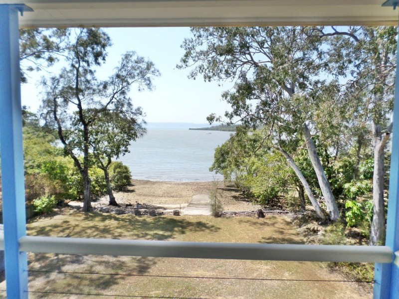37 JAN STREET, Macleay Island QLD 4184