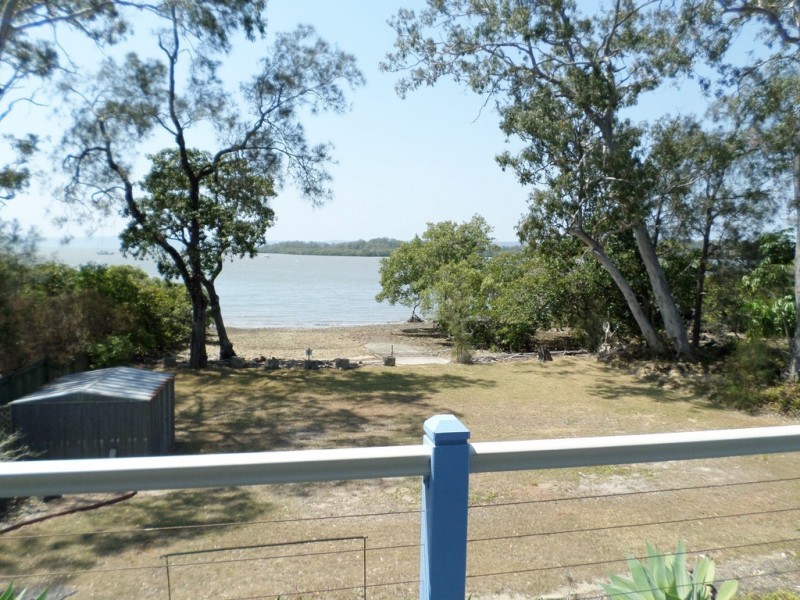 37 JAN STREET, Macleay Island QLD 4184