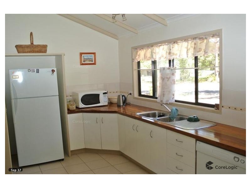 12-14 PIER HAVEN, Lamb Island QLD 4184