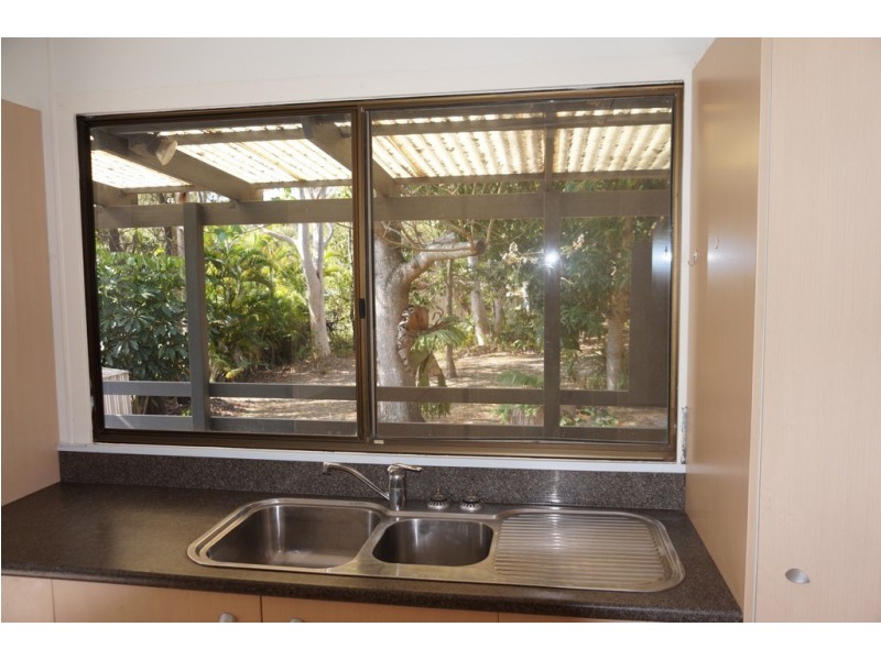 3 Garnet Street, Macleay Island QLD 4184
