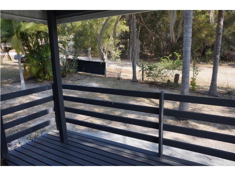 3 Garnet Street, Macleay Island QLD 4184