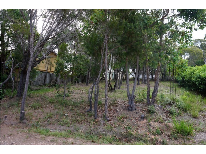 13 Ashton, Macleay Island QLD 4184