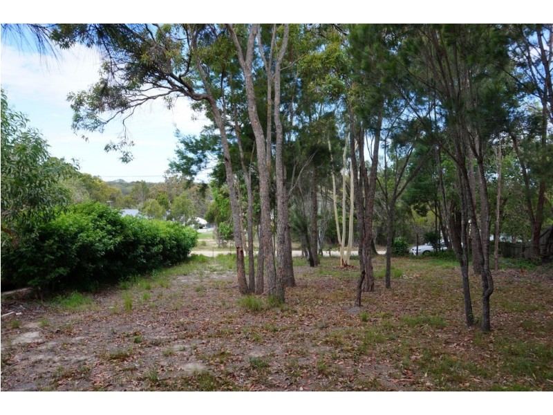 13 Ashton, Macleay Island QLD 4184