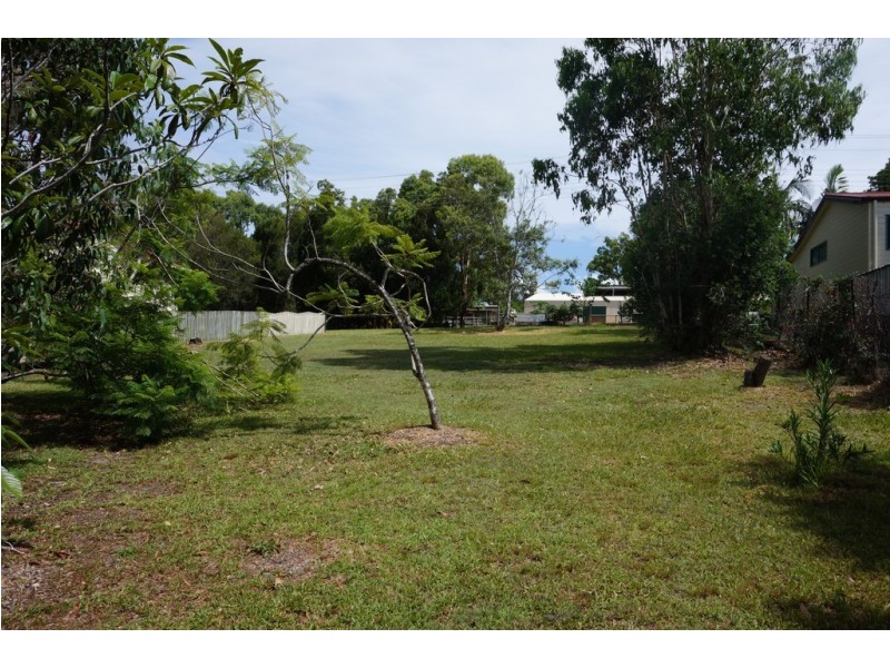 33 Scotts, Macleay Island QLD 4184