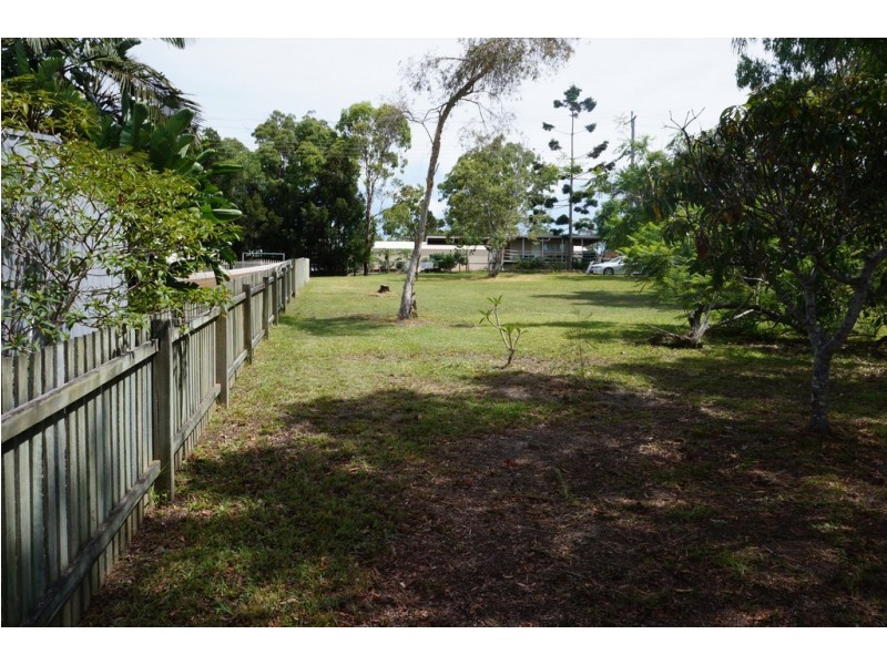 33 Scotts, Macleay Island QLD 4184