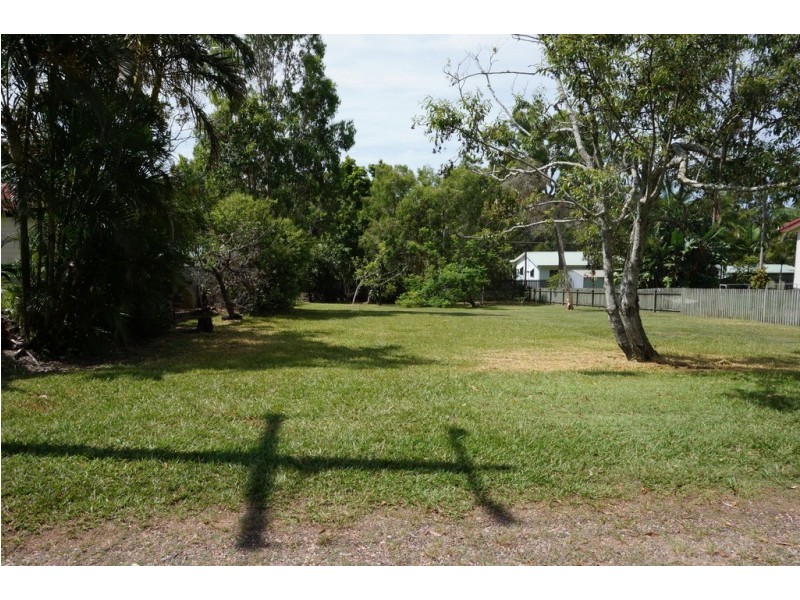 33 Scotts, Macleay Island QLD 4184