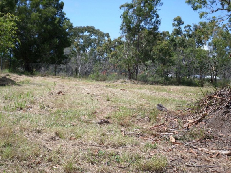 44 BARRAMUNDI STREET, Macleay Island QLD 4184