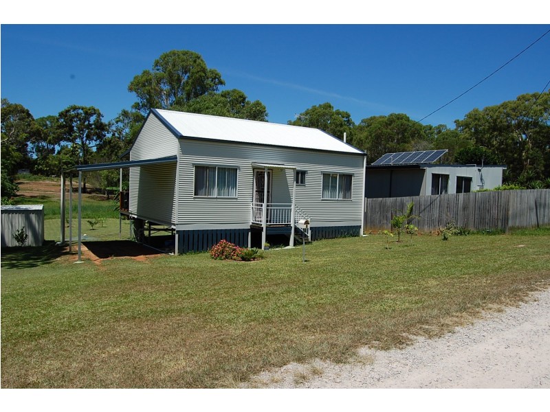7 GRANADILLA STREET, Macleay Island QLD 4184