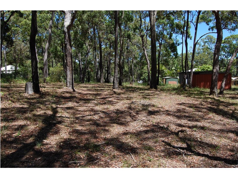 11 RAY STREET, Macleay Island QLD 4184