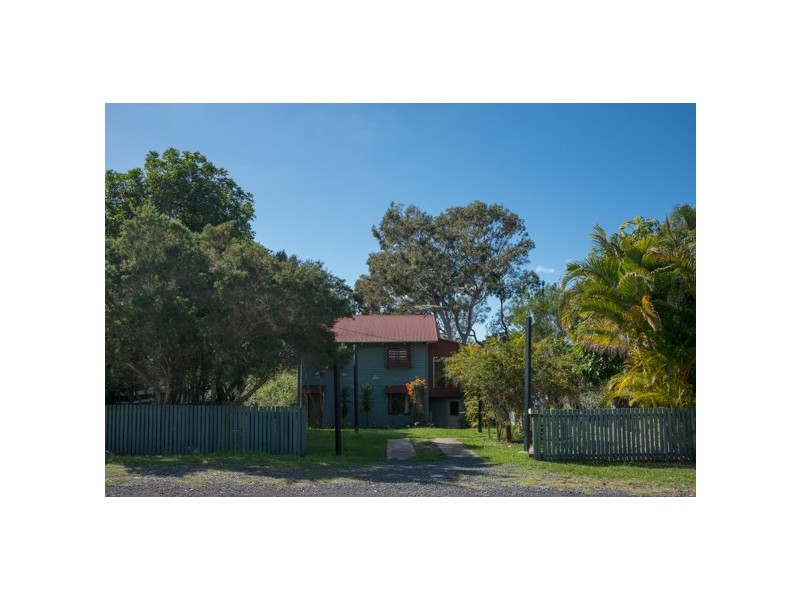 35 JAN STREET, Macleay Island QLD 4184